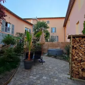 La Chamade En Beaujolais Bed & Breakfast